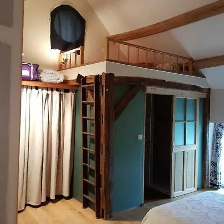 Homestay L'arche Du Bison Blanc Bescherelles